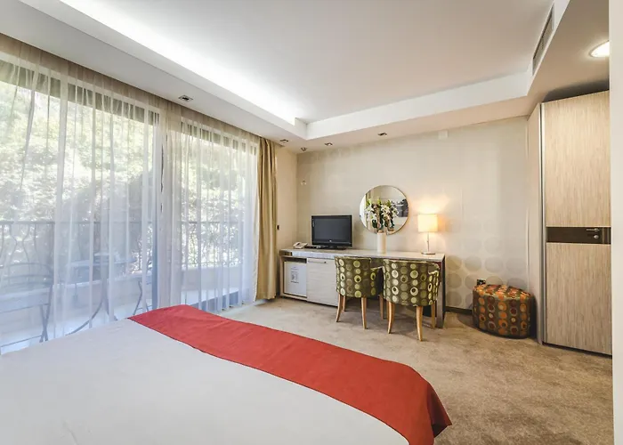 Sveti Stefan 4 Star Hotels