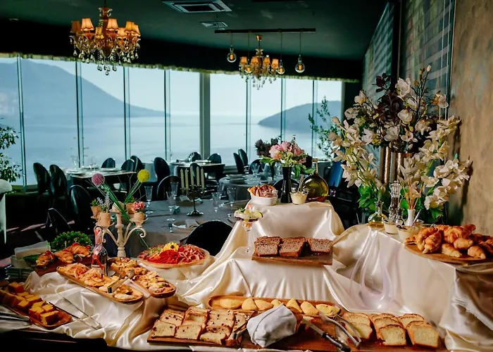 Budva Self Catering Holidays near Altstadt Budva