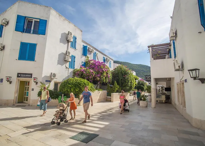 Budva 3 Star Hotels near Budva Old Town