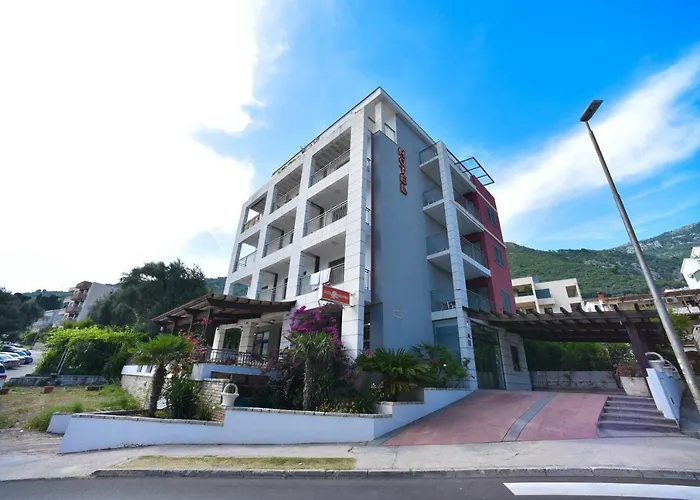 Petrovac Dog Friendly Hotels